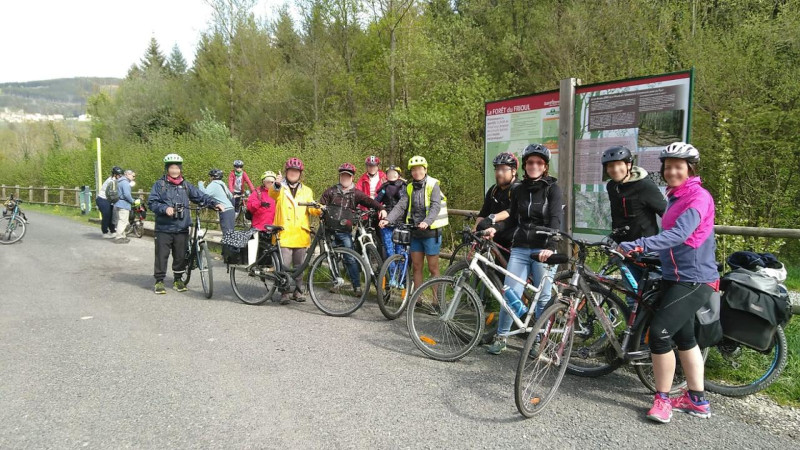 Groupe de cyclistes lors d'une balade avec Ocivélo